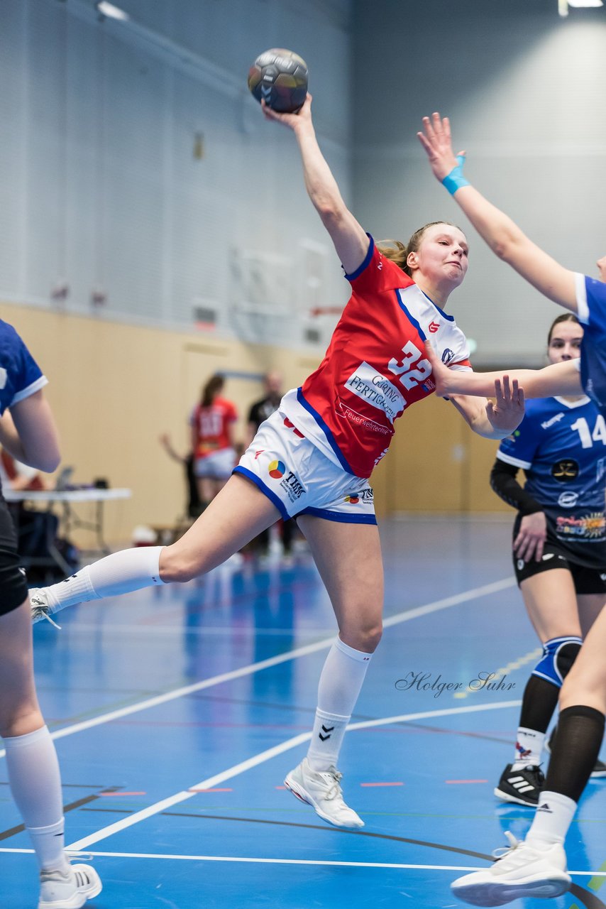 Bild 109 - wAJ HC Quickborn - HSG Kiel/Kronshagen : Ergebnis: 20:17